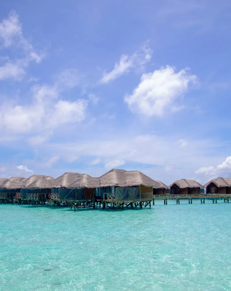 Malediven mit Überwasser-Bungalows